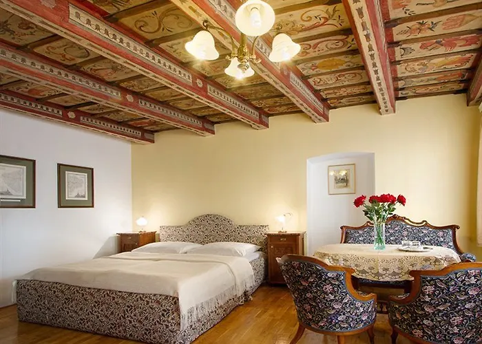 Red Lion 4*