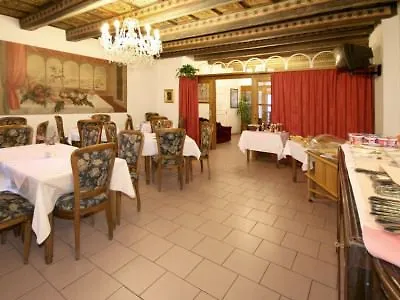 Отель Red Lion Прага