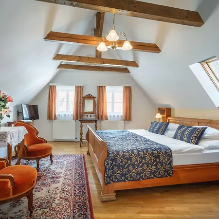 Red Lion 4*