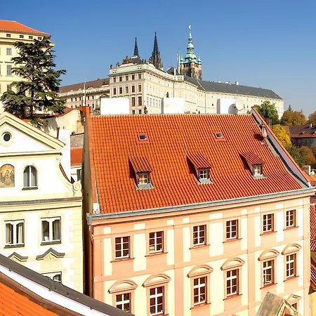 Red Lion 4* Prague