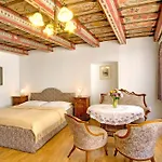 Hotell Red Lion Prag