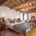Red Lion 4*