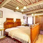 Red Lion 4*