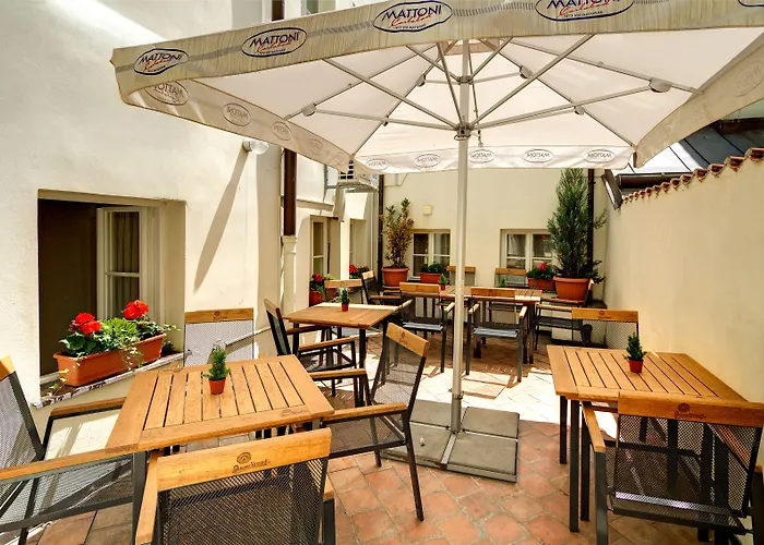 Red Lion 4*